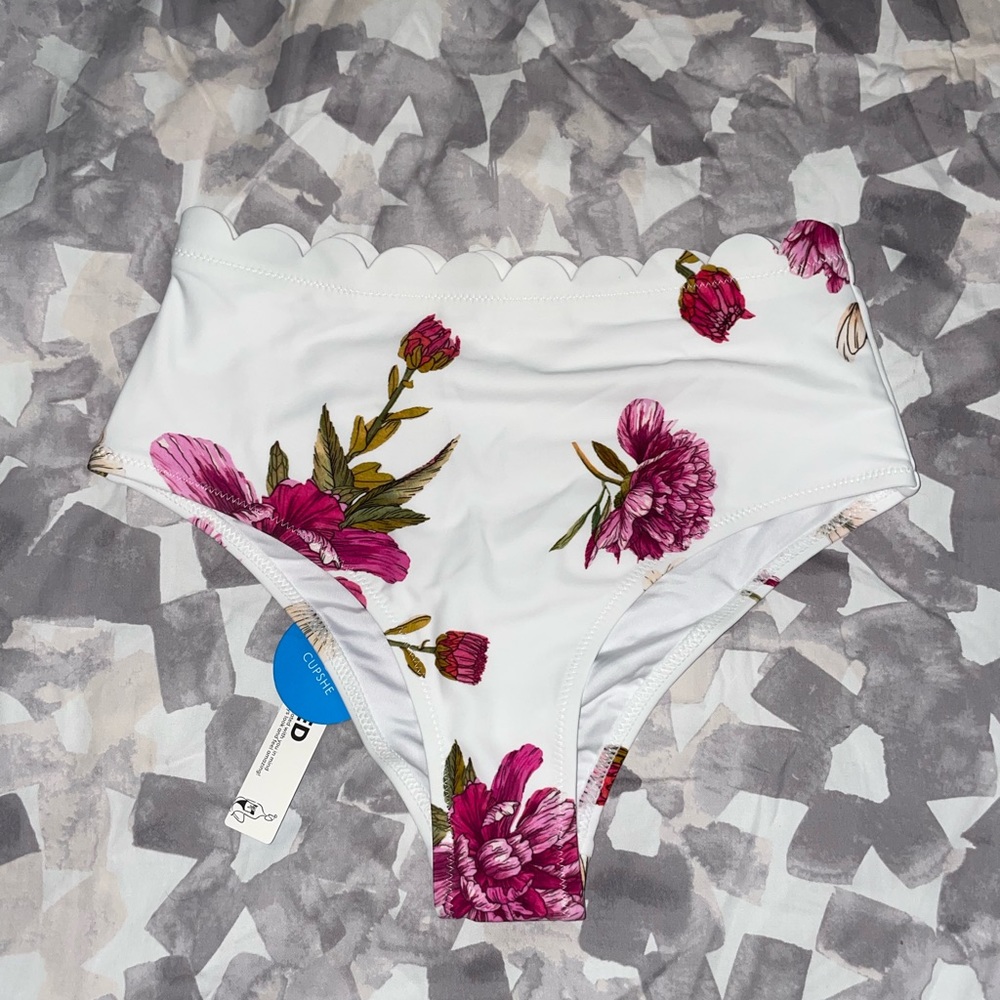 Cupshe White High-Waist Bikini Bottom with Pink Floral Print